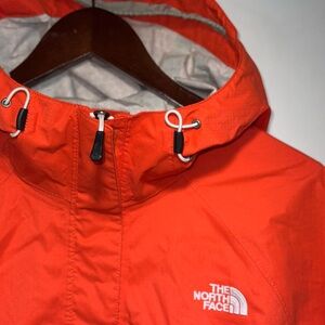 The North Face Hyvent 2.5L orange Rain Coat Womens Size M